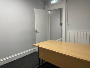 79 West Regent St, Glasgow to rent Interior Photo- Image 2 of 10