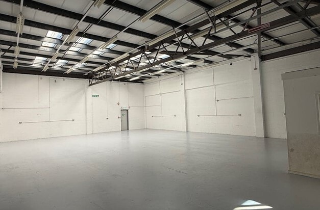 Kembrey Park, Swindon to rent Interior Photo- Image 1 of 3