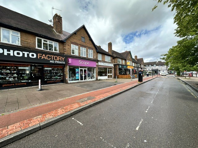 224 Stratford Rd, Solihull to rent - Building Photo - Image 1 of 1