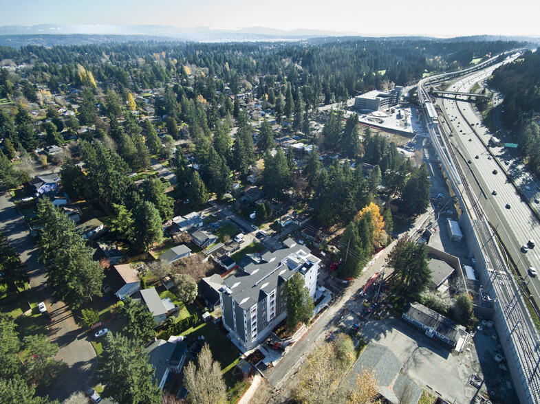 304 NE 152nd St, Shoreline, WA for sale - Building Photo - Image 1 of 2