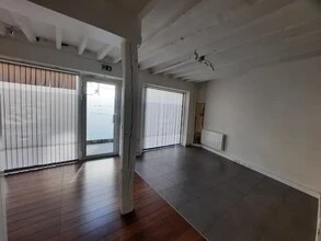 32 Rue De Saint-Cloud, Ville-d'Avray to rent Interior Photo- Image 2 of 4