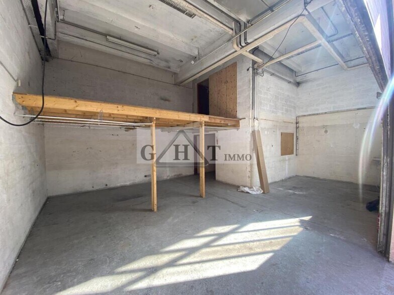 Industrial in Saint-Maur-des-Fossés to rent - Interior Photo - Image 3 of 9