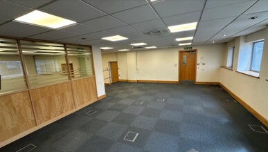 80-82 Dudley Rd, Stourbridge to rent Interior Photo- Image 2 of 5