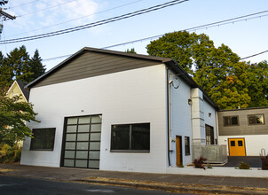 726-728 SE 20th Ave, Portland, OR for rent Primary Photo- Image 1 of 22