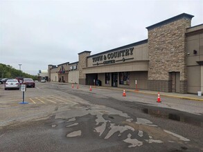 1015 S Broadway, Minot, ND for rent Building Photo- Image 1 of 3