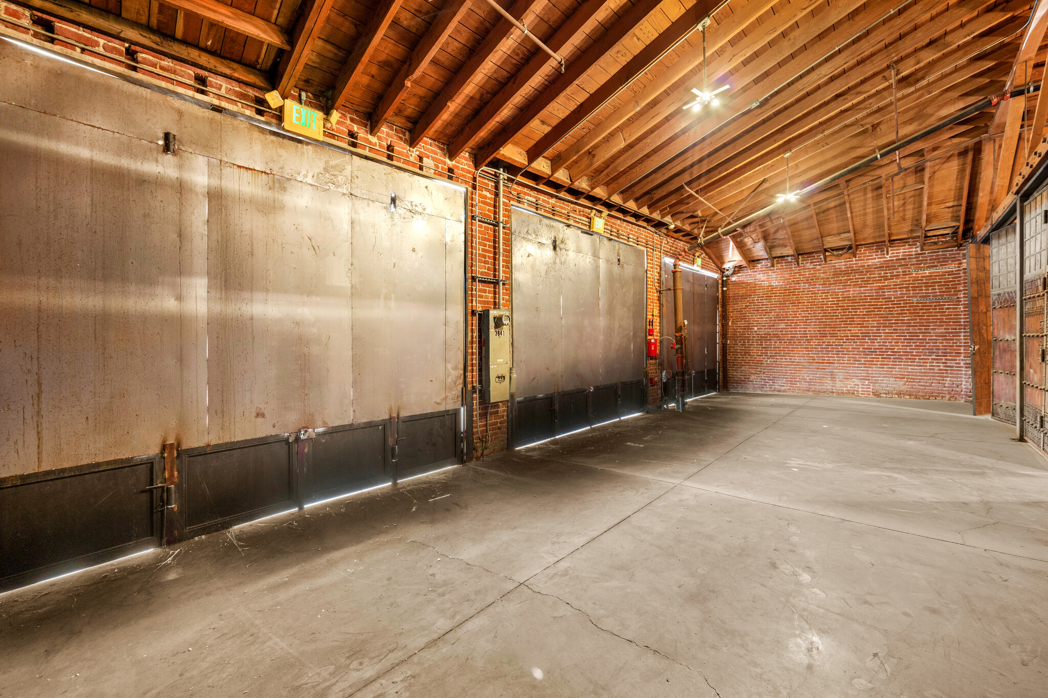 3837-3841 Broadway Pl, Los Angeles, CA for rent Building Photo- Image 1 of 7