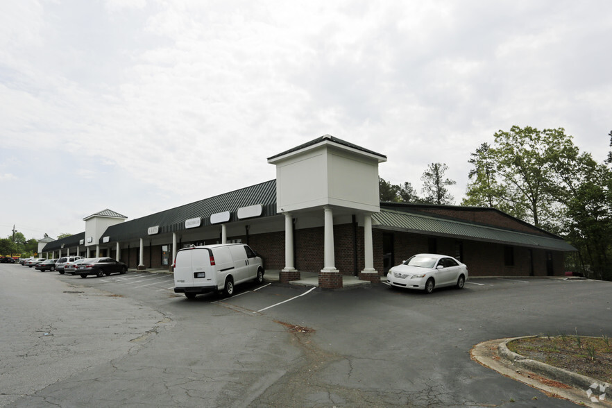 943 W Andrews Ave, Henderson, NC for sale - Building Photo - Image 1 of 1