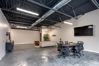 4981 Rue Louis-B.-Mayer, Laval, QC to rent Interior Photo- Image 2 of 4