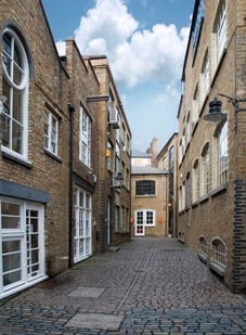 15 Hackney Rd, London to rent - Building Photo - Image 1 of 31