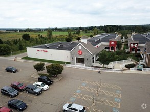 9911 Avon Lake Rd, Burbank, OH for sale Primary Photo- Image 1 of 1