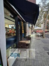 Retail in Barcelona, Barcelona to rent Building Photo- Image 1 of 5