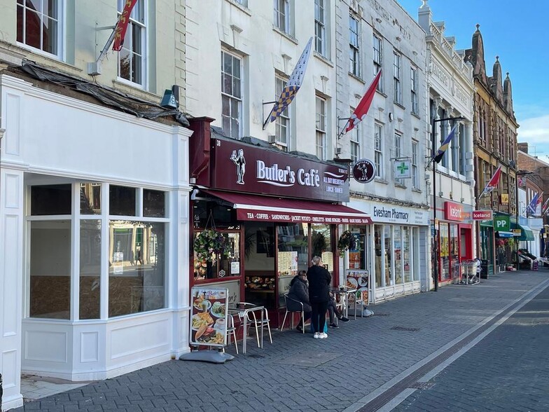 40 High St, Evesham to rent - Building Photo - Image 3 of 3