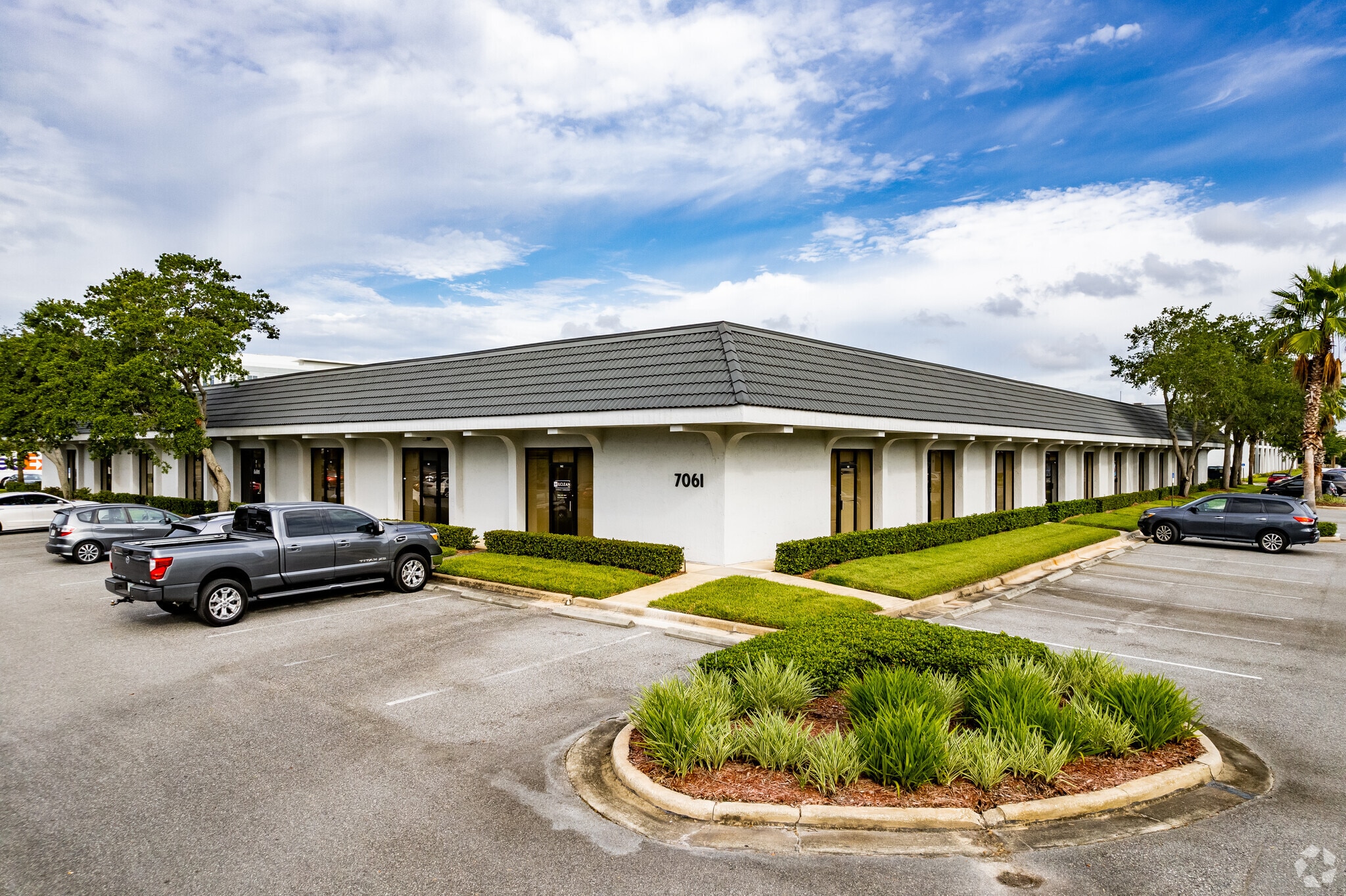 7041 Grand National Dr, Orlando, FL to rent Building Photo- Image 1 of 7