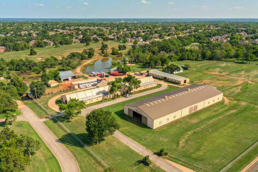 3900 S Bryant Ave, Edmond, OK for sale - Building Photo - Image 1 of 1