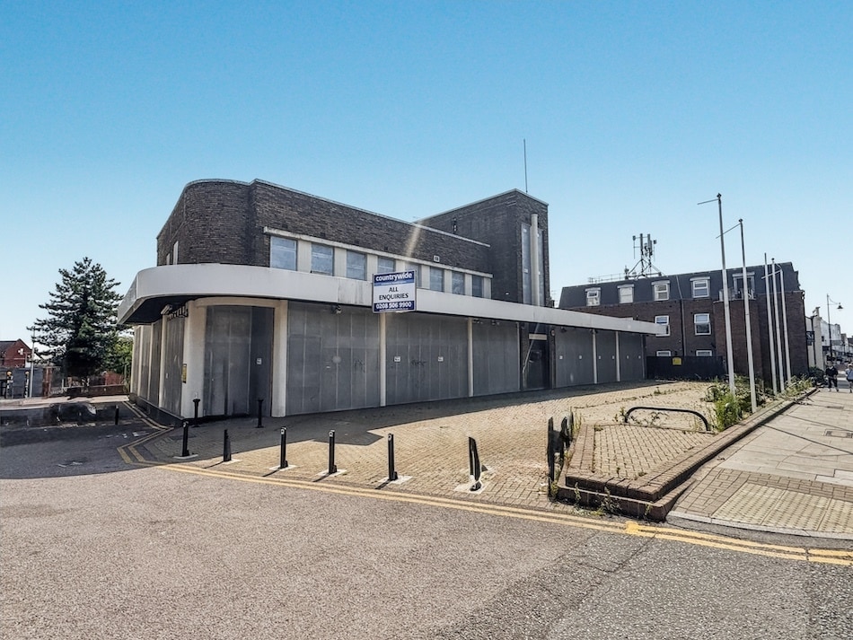 50-56 High Rd, London to rent Interior Photo- Image 1 of 14