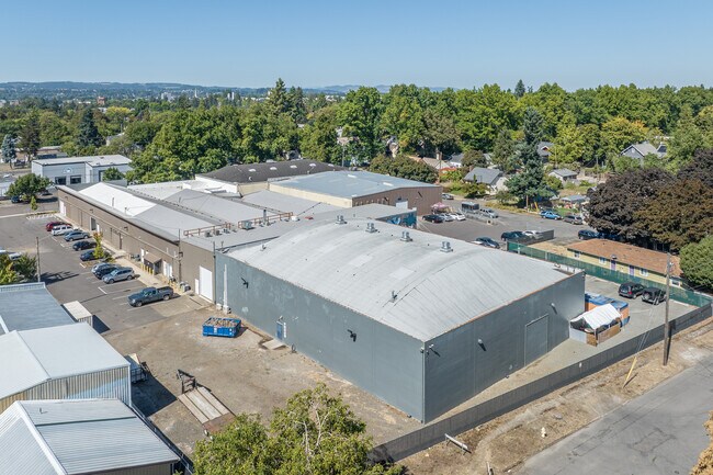 More details for 560 21st St SE, Salem, OR - Industrial to Rent