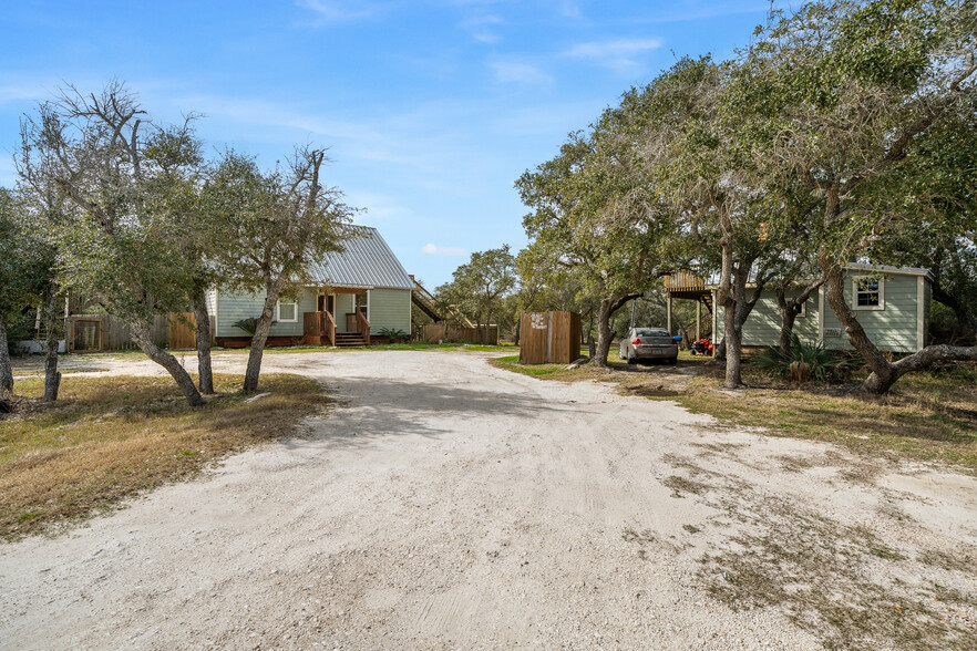 951 Mack Rd, Aransas Pass, TX for sale - Building Photo - Image 2 of 43