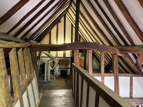 19 Holywell Hl, St Albans to rent Interior Photo- Image 1 of 6