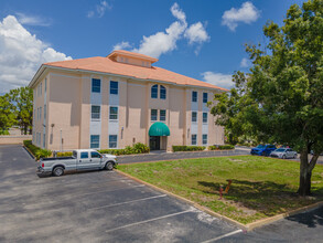 2671 Airport Rd S, Naples, FL for sale Building Photo- Image 1 of 18