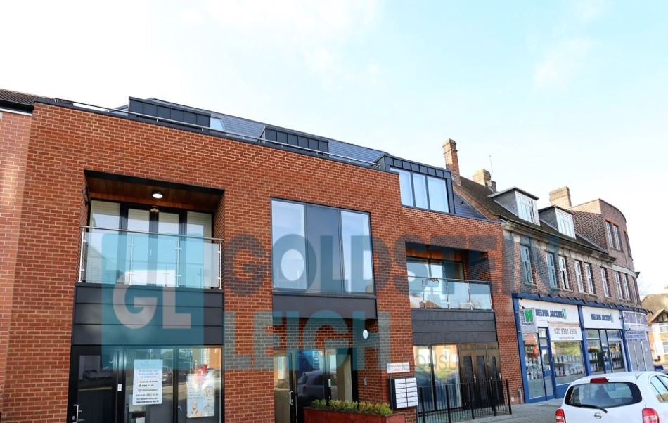 49-51 Manor Park Crescent, Edgware for sale Primary Photo- Image 1 of 1