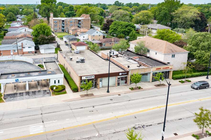 4409-4413 Oakton St, Skokie, IL for sale - Building Photo - Image 3 of 4