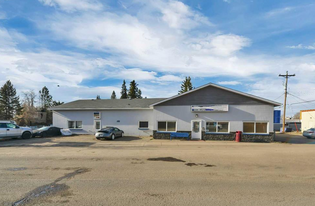 5016 50 Av, Sylvan Lake AB - Commercial Property