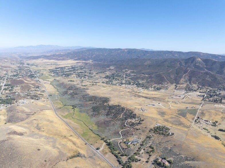 10263 Leona Ave, Leona Valley, CA for sale - Building Photo - Image 3 of 4