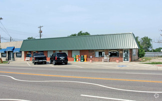 More details for 117 N Broadway St, Moore, OK - Retail for Rent