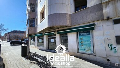 Retail in Aranjuez, Madrid to rent Interior Photo- Image 1 of 3