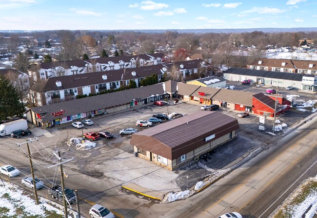 More details for 400 N Earl Ave, Lafayette, IN - Retail for Sale