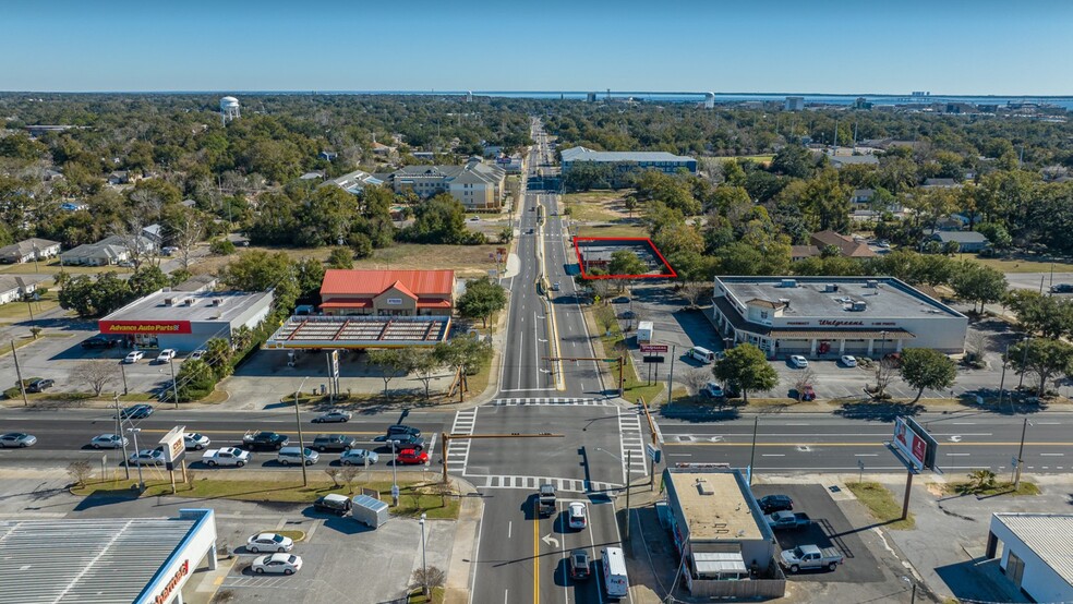 1917 Cervantes St, Pensacola, FL for rent - Building Photo - Image 2 of 11