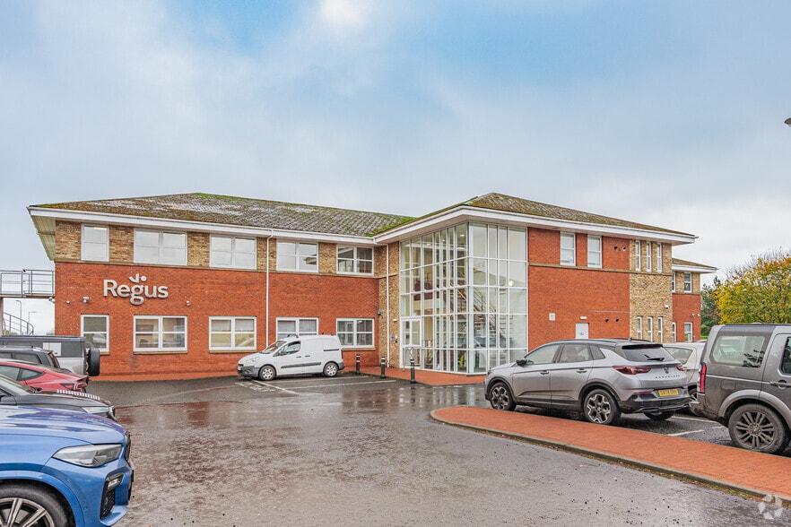 8 Deer Park Ave, Livingston to rent - Building Photo - Image 2 of 2