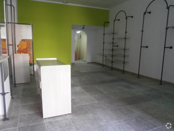 Ávila, AVI 05002 - Unit Puerta 19, Esc. 1 -  - Interior Photo - Image 2 of 6