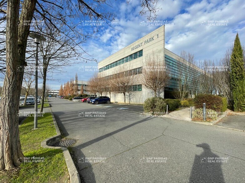 Office in Labège to rent - Building Photo - Image 2 of 28