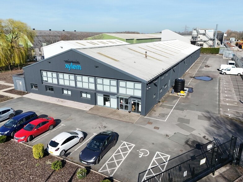 Hawleys Ln, Warrington for sale - Building Photo - Image 2 of 11
