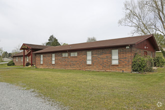 280 Royce Cir, Oak Ridge, TN for sale Primary Photo- Image 1 of 1