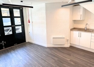 132A Walcot St, Bath to rent Interior Photo- Image 2 of 5
