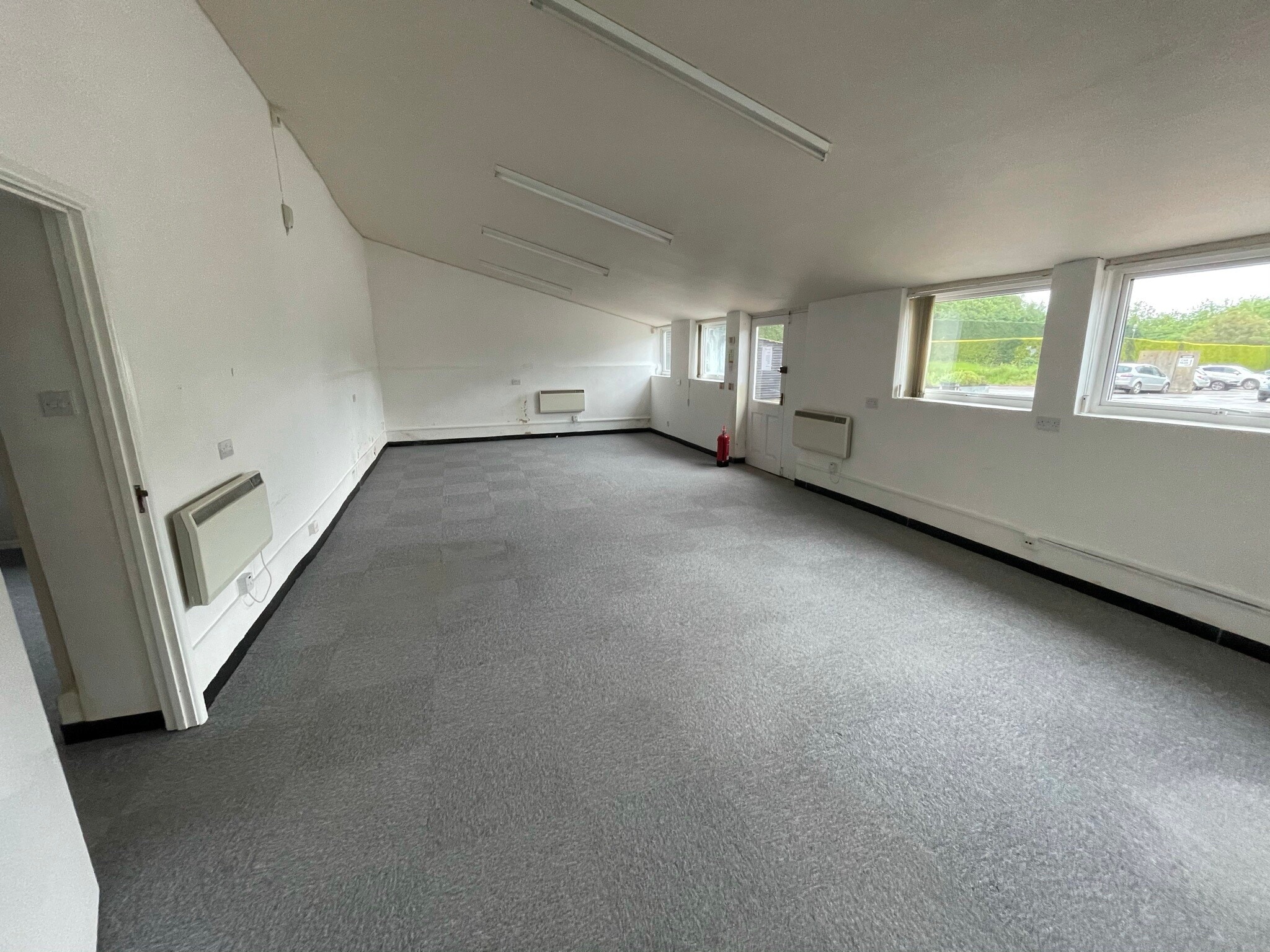 Greys Green, Rotherfield Greys to rent Interior Photo- Image 1 of 4