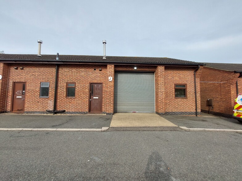 Swingbridge Rd, Grantham for rent - Building Photo - Image 1 of 7