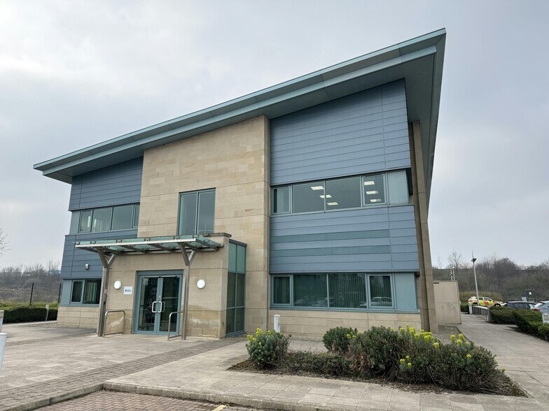 Peel Ave, Wakefield to rent - Building Photo - Image 3 of 3