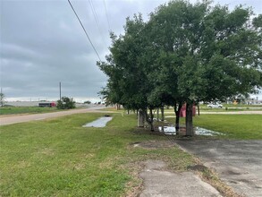 211 County Rd 227, East Bernard, TX for sale Primary Photo- Image 1 of 4