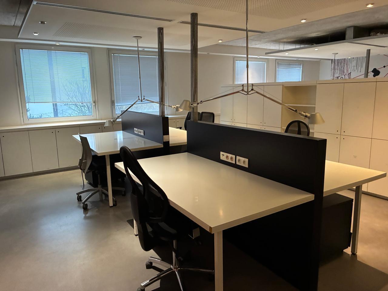 Office in Pantin for sale Interior Photo- Image 1 of 8