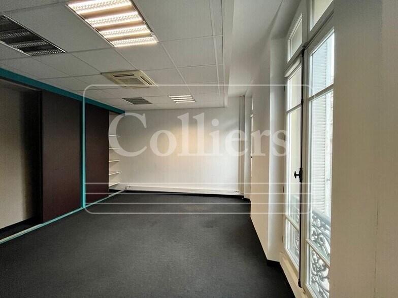 Office in Marseille to rent - Interior Photo - Image 3 of 8