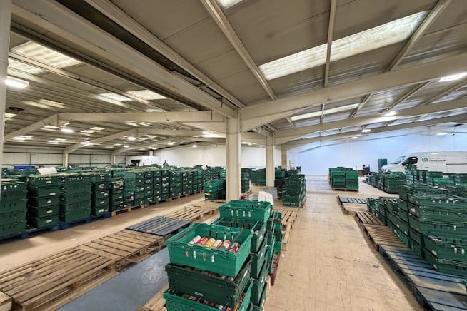 Pitreavie Way, Dunfermline to rent Interior Photo- Image 1 of 5