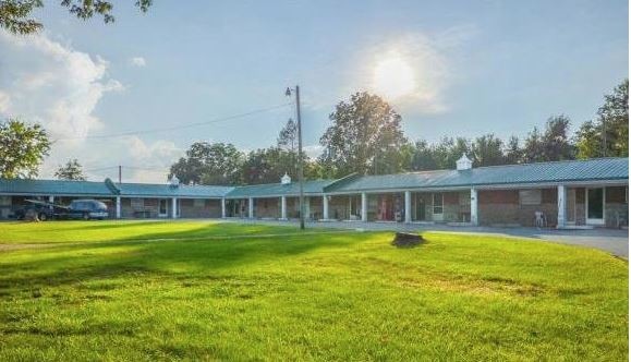 4825 E Andrew Johnson Hwy, Greeneville, TN for sale - Building Photo - Image 1 of 1