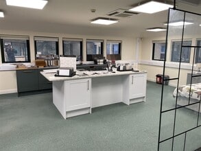 1-4 Hawthorne Farm Business Park, Winterborne Stickland to rent Interior Photo- Image 1 of 17