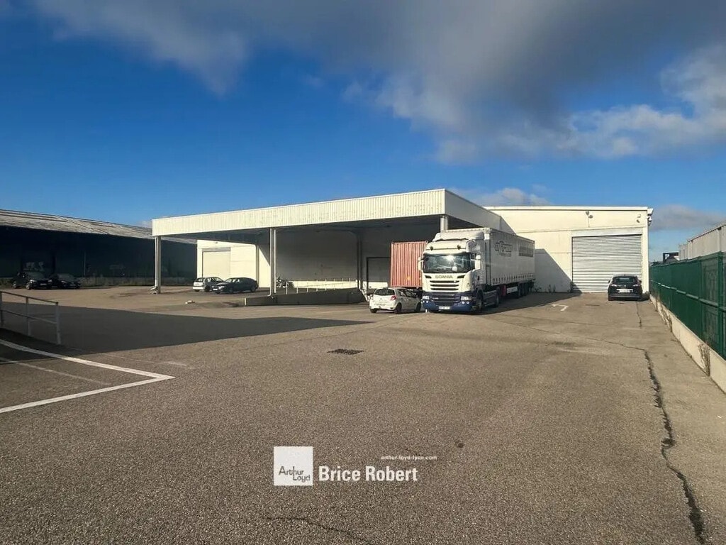 Location Local d'activités 3 643 m² - Photo 1