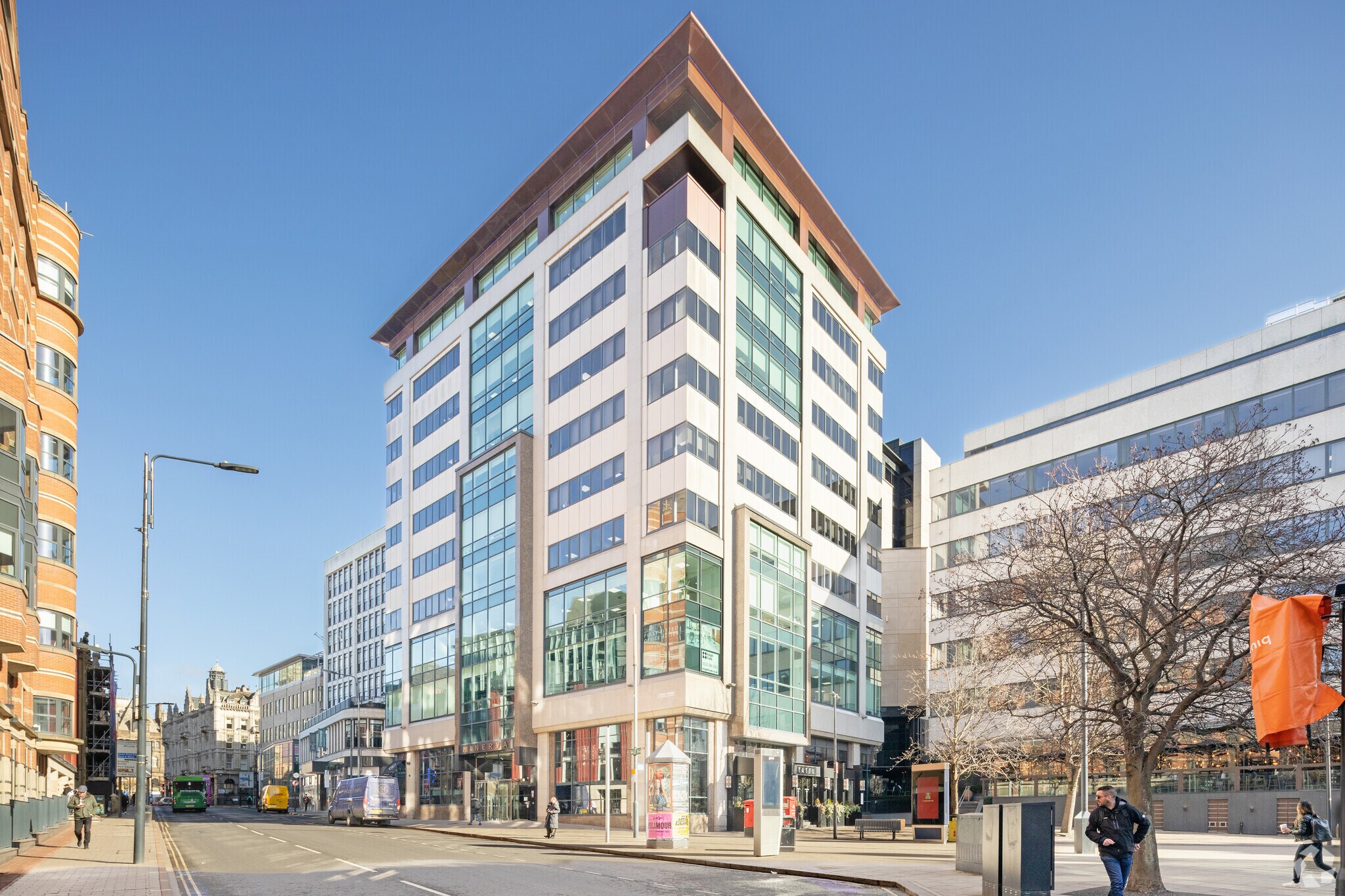 29 East Parade, Leeds to rent Building Photo- Image 1 of 4