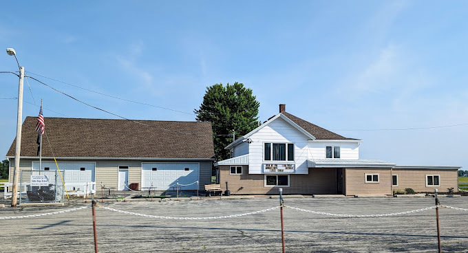 2983 Lawrence Dr, De Pere, WI for sale - Building Photo - Image 1 of 1