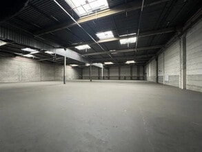 3 Rue De La Ferme Saint Ladre, Fosses to rent Building Photo- Image 2 of 6
